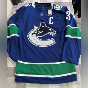 Adidas Vancouver Canucks Bo Horvat Jersey NHL Hockey Jersey Sz 52 L Authentic
